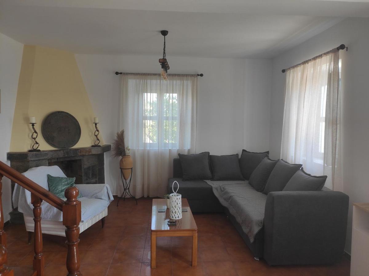 Traditional Kos Villa With Swimming Pool, Lawn Yard And Bbq Exterior foto